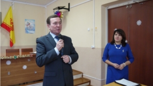 Владимир Кузьмин поздравил коллектив районной администрации и приглашенных с Новым годом