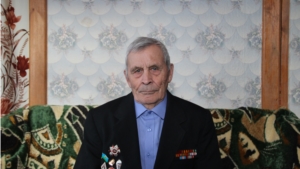 Участник войны отмечает 90-летний юбилей