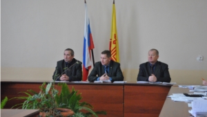 Рабочая встреча главы администрации Шемуршинского района с главами сельских поселений продолжается.