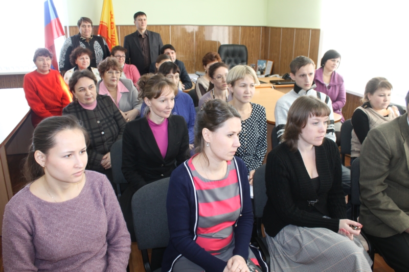 Муниципальные служащие Козловского района ознакомились с Посланием Главы Чувашской Республики