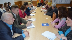 Глава администрации Мариинско-Посадского района В. Григорьев провел еженедельное совещание