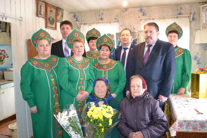 Долгожительницу из с. Семеновское с 95-летием поздравили высокие гости