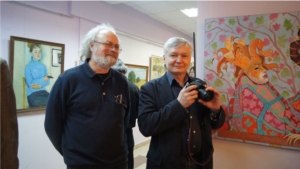 В Чебоксарах стартовала выставка самарских художников