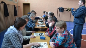 Соревнования по русским шашкам и шахматам