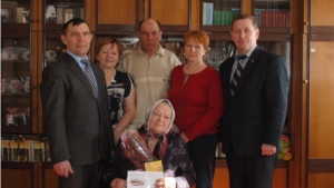В 90-летний юбилей принимает поздравления жительница Шемурши Кожевникова Валентина Димитриевна