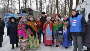 Глава города Леонид Черкесов принял участие в праздничных народных гуляниях «Веселая масленица» для жителей поселков Южный и Альгешево