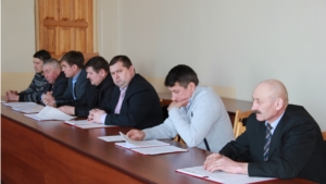 В зале заседаний администрации Шемуршинского района состоялось очередное пятое заседание Шемуршинского районного Собрания депутатов третьего созыва