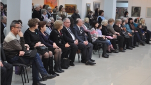 И.о. министра культуры Чувашии Константин Яковлев посетил выставку &quot;Творческое наследие Элли Юрьева&quot;