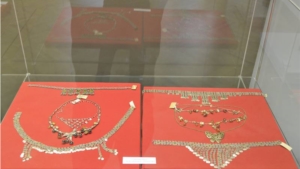 В Чувашском национальном музее открылась выставка «Красота веков»