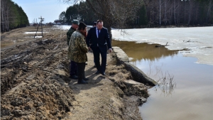 Укрепление дамбы на верхнем пруду на реке Черноречка