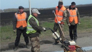 В Канашском районе содержание дорог ведется двумя подрядными организациями