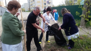 Субботник в Шумерлинском наркодиспансере