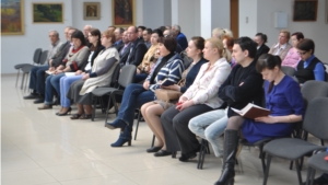 Константин Яковлев провел рабочую встречу с коллективом Чувашского государственного художественного музея