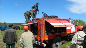 На территории Канашского лесничества прошли тактико-специальные учения по тушению лесных пожаров