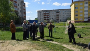 Комиссионное обследование дворовых территорий на предмет комплексного благоустройства