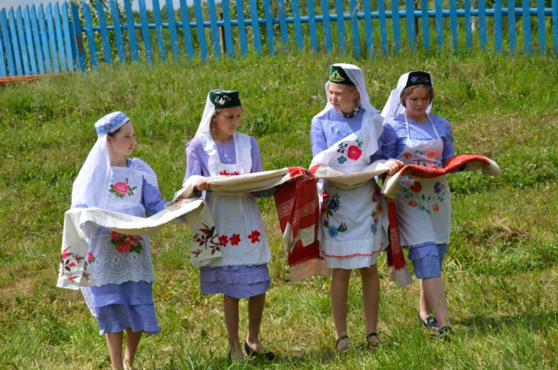 Жители Янгильдинского сельского поселения на празднике "Сабантуй"