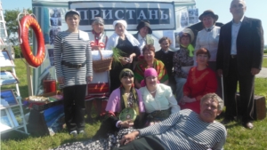 Герои «Жестокого романса»  высадились  на Козловской пристани в день Акатуя
