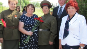 Альбина Егорова приняла участие в открытии  мемориального комплекса в Чебоксарском районе