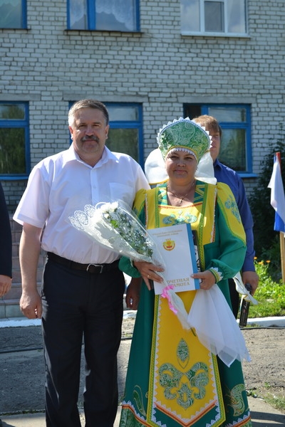 Глава администрации Порецкого района Евгений Лебедев поздравил ряпинцев с праздником села