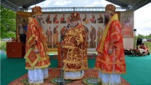 Праздничная Божественная Литургия в  п. Первомайский