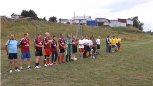 В селе Октябрьское состоялся футбольный турнир среди ветеранов, памяти футболистов игравших в республиканских турнирах в различные годы