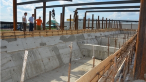 В Батыревском районе строится крытый бассейн для разведения осетровых пород рыб