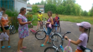 В Шумерлинском районе состоялся велопробег «С книгой и фотоаппаратом по району»