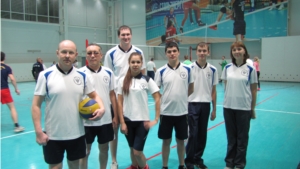 Сотрудники Госслужбы провели состязания  по волейболу  с представителями команд Минэкономразвития и Гостехнадзора Чувашии