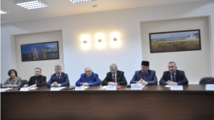 Министр культуры Константин Яковлев и председатель Совета РОО «Ассамблея народов Чувашии» Лев Кураков встретились с руководителями национально-культурных объединений Чувашии