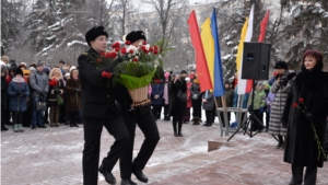 В Чебоксарах прошел торжественный митинг, посвященный 130-летию со дня рождения героя первой мировой войны В.И.Чапаева