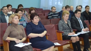 Глава администрации Мариинско-Посадского района Анатолий Мясников провел очередное плановое совещание по обсуждению актуальных вопросов