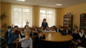 В Детской библиотеке поздравили с праздников будущих защитников Отечества