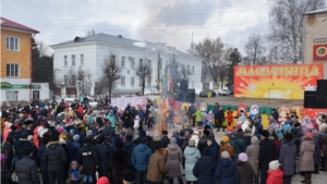 В Шумерле прошли масленичные народные гуляния