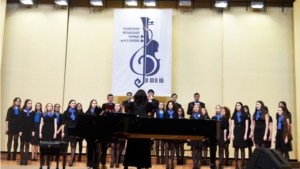 В преддверии Международного женского дня прекрасный букет мелодий преподнесли студенты музыкального училища своим преподавателям