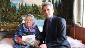 Жизнь как подвиг: вдова ветерана войны принимает поздравления с 90-летним юбилеем