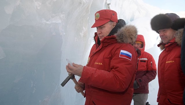 В.Путин проверил очистку территорий в Арктике