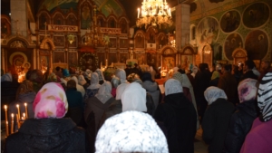 Пасхальное богослужение в Храме Серафима Саровского в городе Шумерля