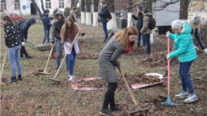 В парке культуры и отдыха города Шумерли начались подготовительные работы к открытию весенне-летнего сезона