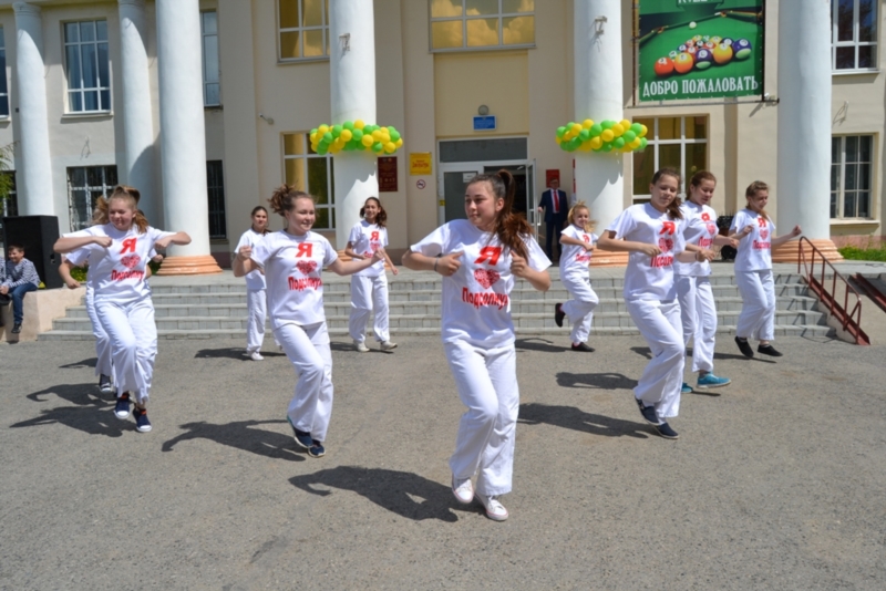 12 июня  2017 года на площадке Районного Дома культуры  состоялся  праздничный концерт, посвященный Дню независимости России «Люблю тебя, моя Россия!»
