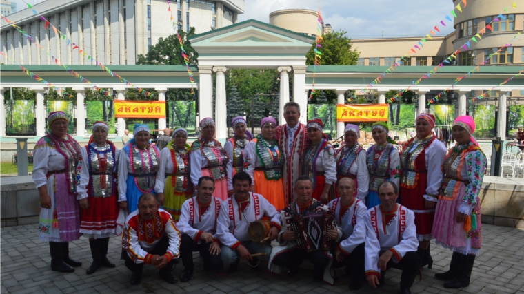 Фольклорный коллектив &quot;Санар&quot; в г. Москва на празднике &quot;Акатуй&quot;