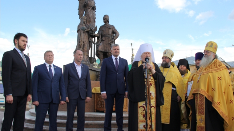 Православные отметили праздничным молебном День памяти святых Петра и Февронии Муромских