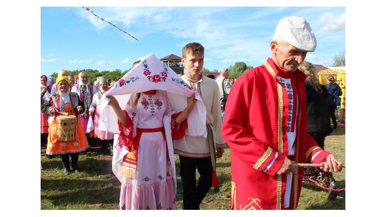 Свадебные обычаи «На перекрестке национальных культур» во время Тихвинской ярмарки
