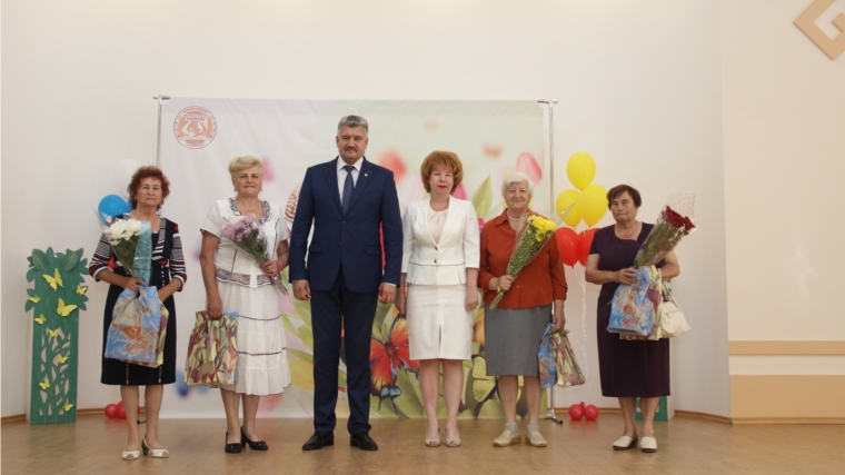 Министр Владимир Викторов принял участие в праздничном мероприятии, посвященному Дню работников торговли в городе Новочебоксарск