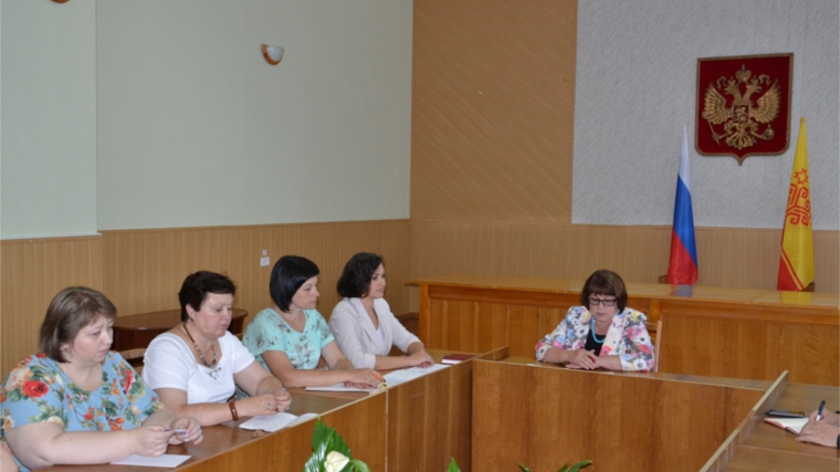 Вопросы охраны и укрепления здоровья населения Алатырского района обсуждены на заседании Совета