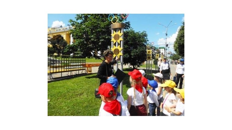 Юные чебоксарцы знакомятся с достопримечательностями родного города