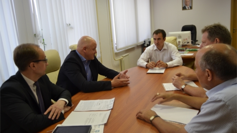 Министр Владимир Аврелькин провел совещание по вопросу обеспечения химической промышленности квалифицированными кадрами