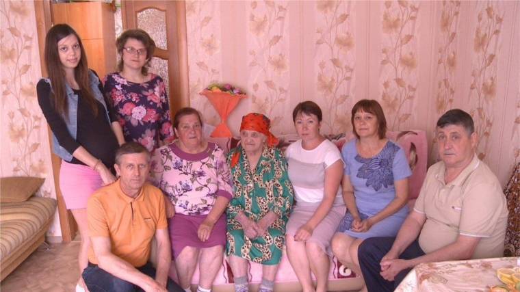 Жительница г. Канаш Мухаметшина Разыс Насретдтиновна отметила свой 100 – летний юбилей