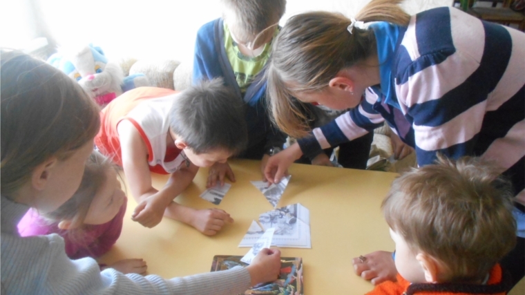 В Межпоселенческой библиотеке Шумерлинского района проводится программа летнего чтения детей «Ключи от лета»