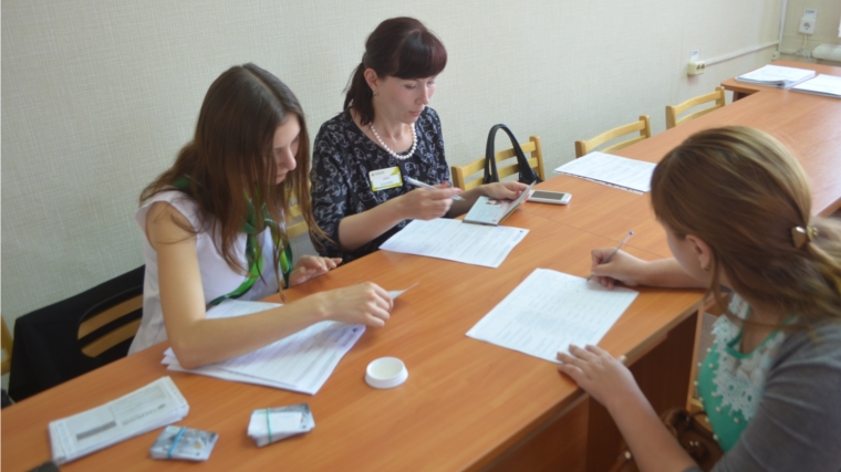 Госслужащие Государственной ветеринарной службы Чувашской Республики получили карты "МИР"