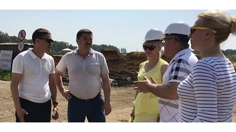 Министр образования Юрий Исаев проинспектировал ход работ на месте строительства новой школы в г. Цивильске